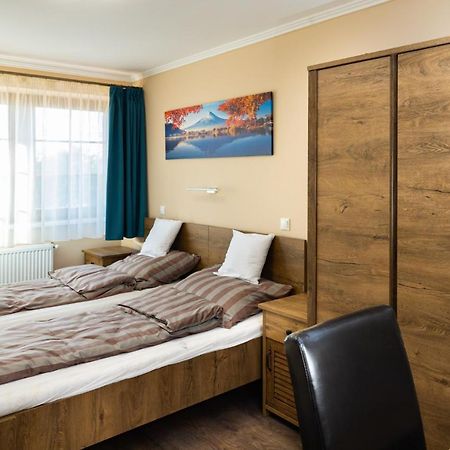 Oereghegyi Bika Panzio Bed and Breakfast Székesfehérvár Buitenkant foto