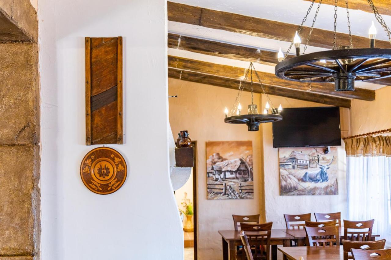 Oereghegyi Bika Panzio Bed and Breakfast Székesfehérvár Buitenkant foto