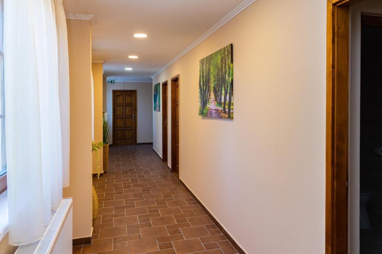 Oereghegyi Bika Panzio Bed and Breakfast Székesfehérvár Buitenkant foto